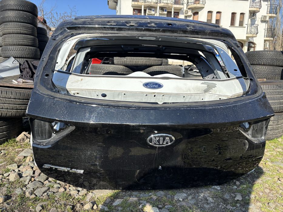 Капак/Багажник/Задна врата Kia Stonic