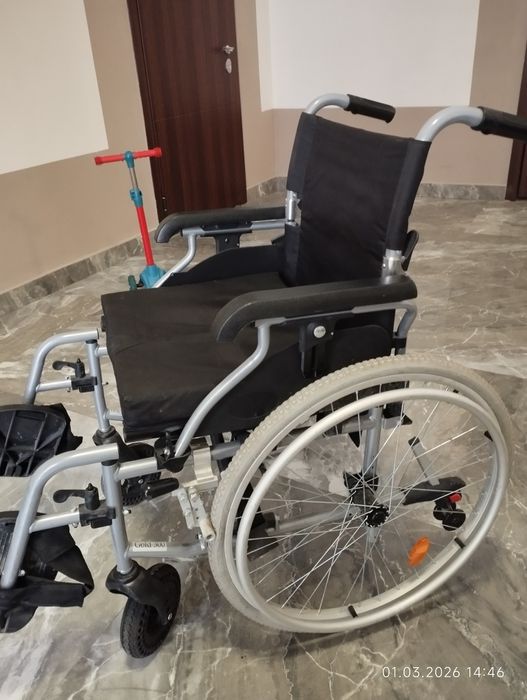 Инвалидная коляска