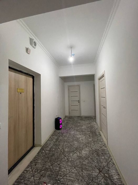 2/2/16. Спутник 16А, Янгихает р-н (Сергели). Новостр-ка, квартира 67м²