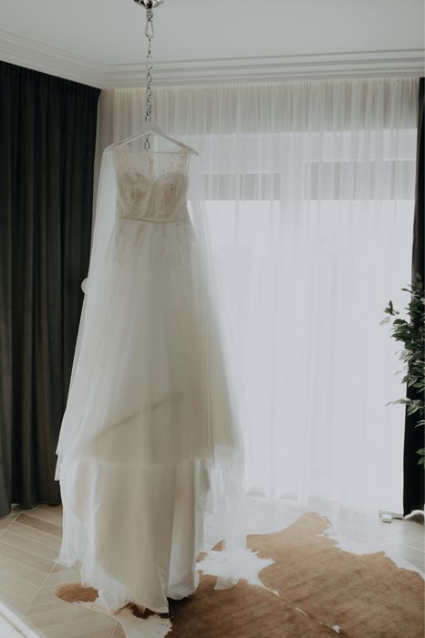 Vand rochie de mireasa