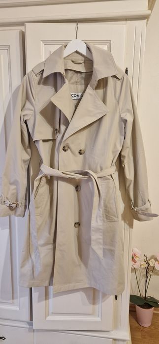 Trench Iconic by Marina Hoermanseder