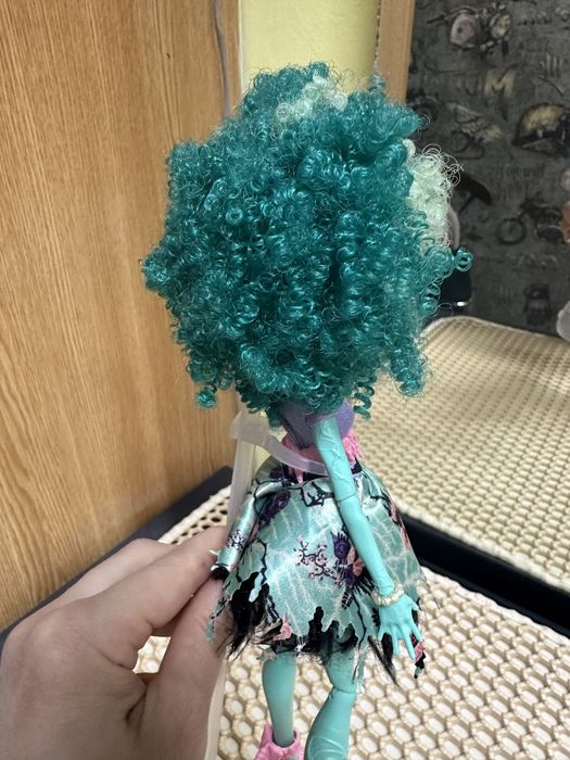 Продам куклу монстр хай!