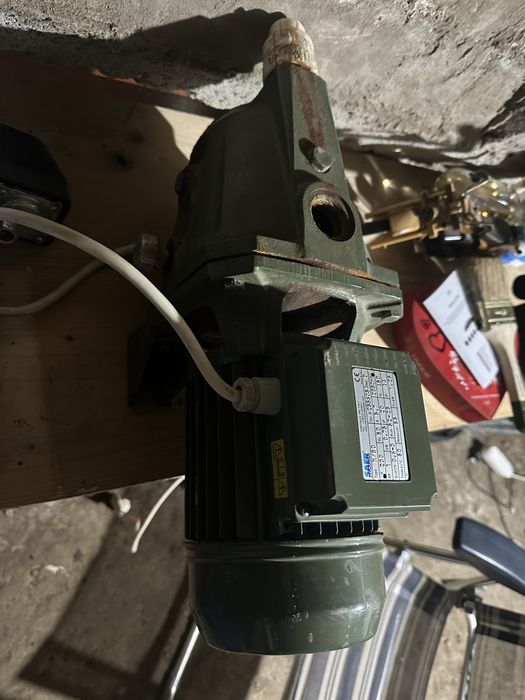 Motor cu pompa SAER