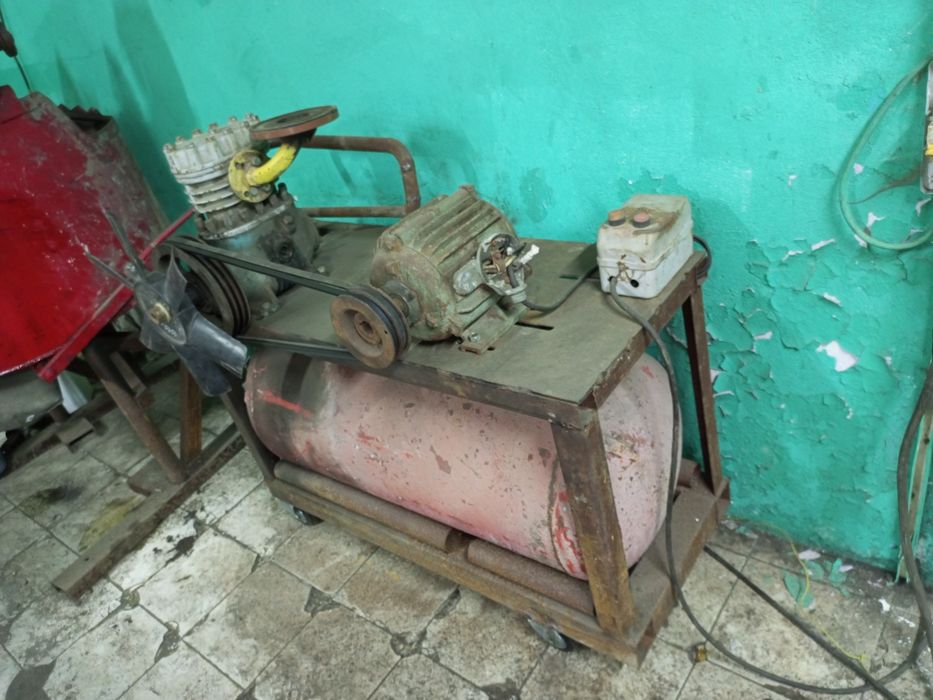 Станок для изготовления керпича лего