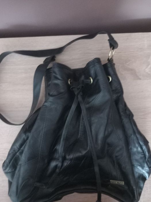 Кожени дамски чанти