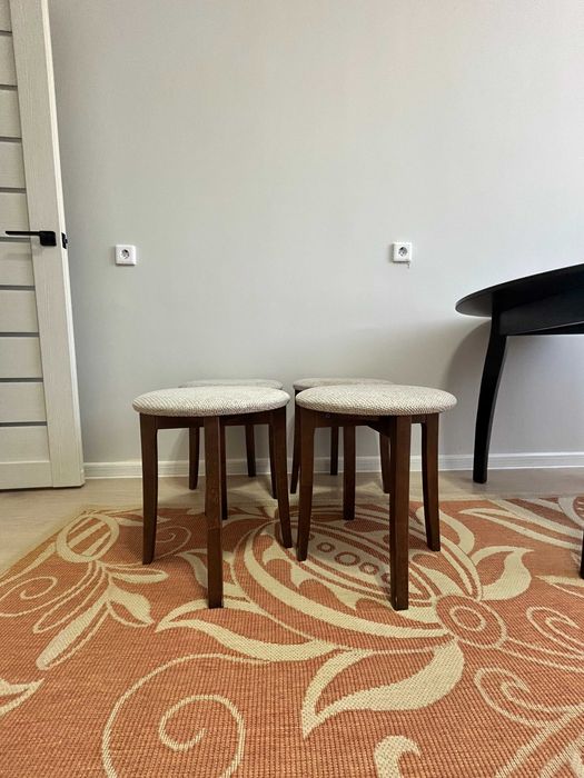 Продам кухонный стол