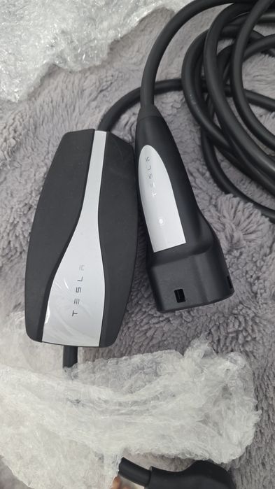 Statii incarcatoare masini electrice hibrid Tesla Bmw Audi Ford Mercedes hyundai kia nissan