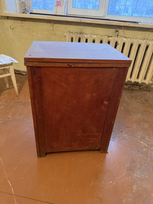 Продам швейную машинку