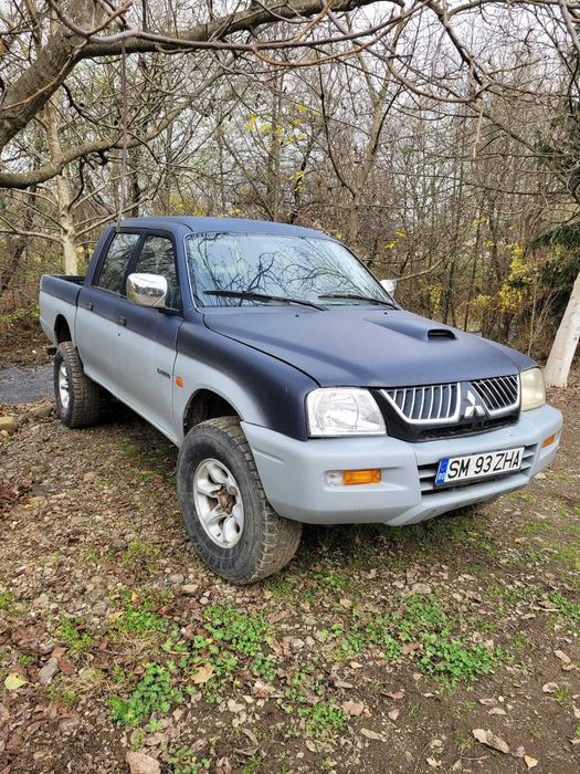 Mitubisi l200 an 99