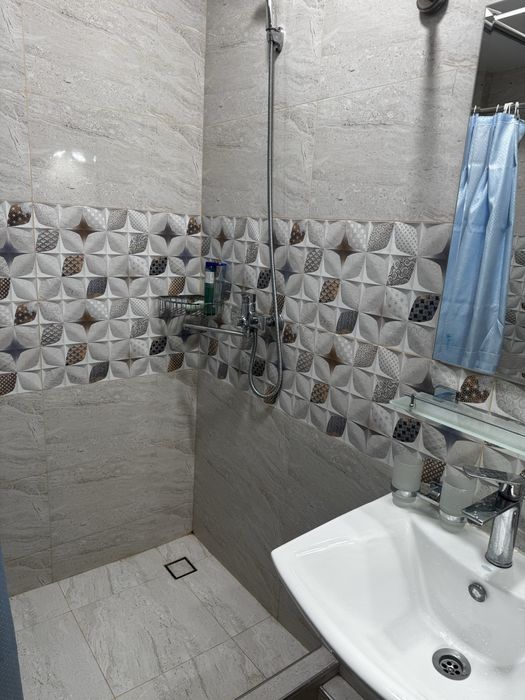 Сдаётся в аренду Ц 5 Алайский базар 2/9/9 центр Монумент мужества