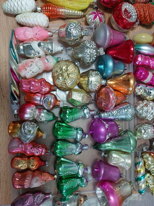 Продаются ёлочные игрушки