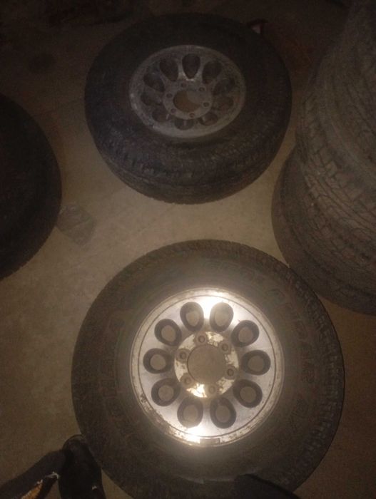 Продам диск с резиной