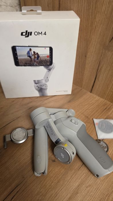 DJI Osmo Mobile 4 (OM 4) стабилизатор