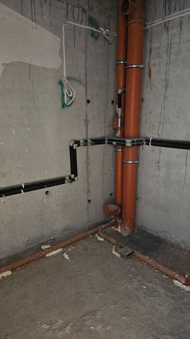 Голям 2-стаен  пред АКТ 15, среден етаж южно изложение