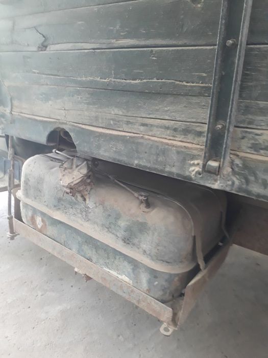 Gaz 53 1979 eil benzinda saqlangan moshin