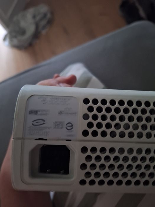 Xbox 360 cu manete