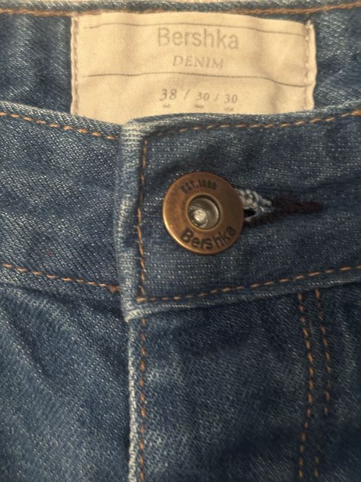 Pantaloni scurti pentru barbati