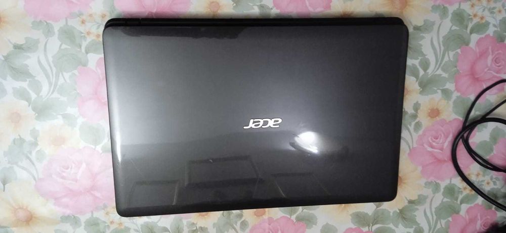 Acer i7 3540M 8Gb ddr3 2x video GT710 2gb hard 750gb low gaming laptop