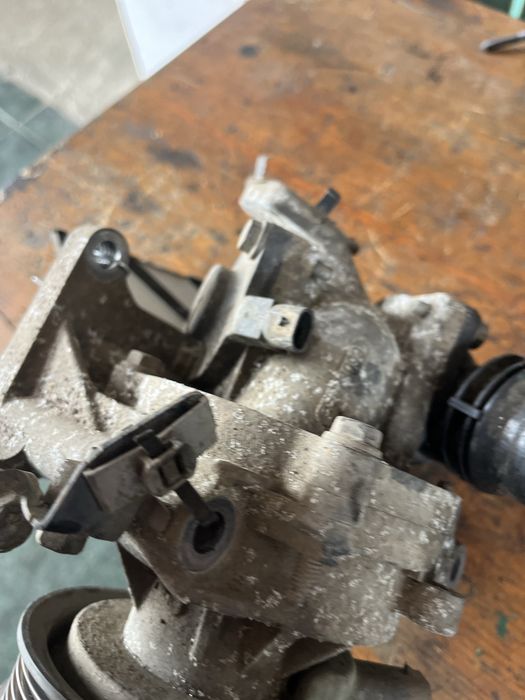 Pompa apa termostat opel astra j 1,6 d euro 6