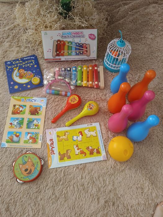 Игрушки малышам (развивающие), б/у, в отличном состоянии.