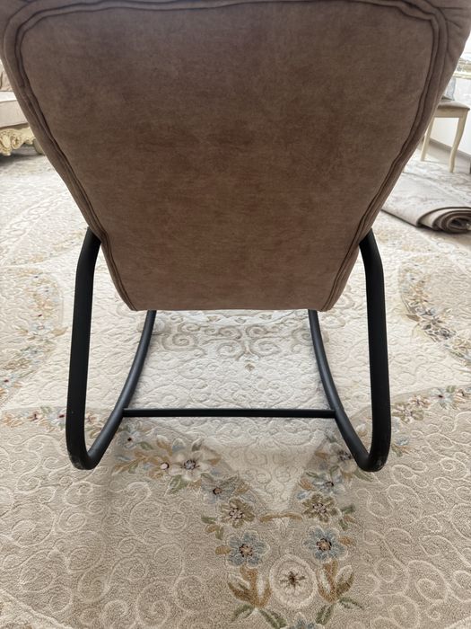 Кресло качалка в хорошем состоянии