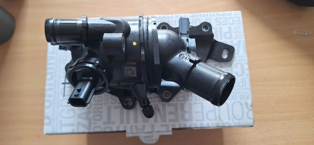 termostat cu carcasa complet 1.3tce renault