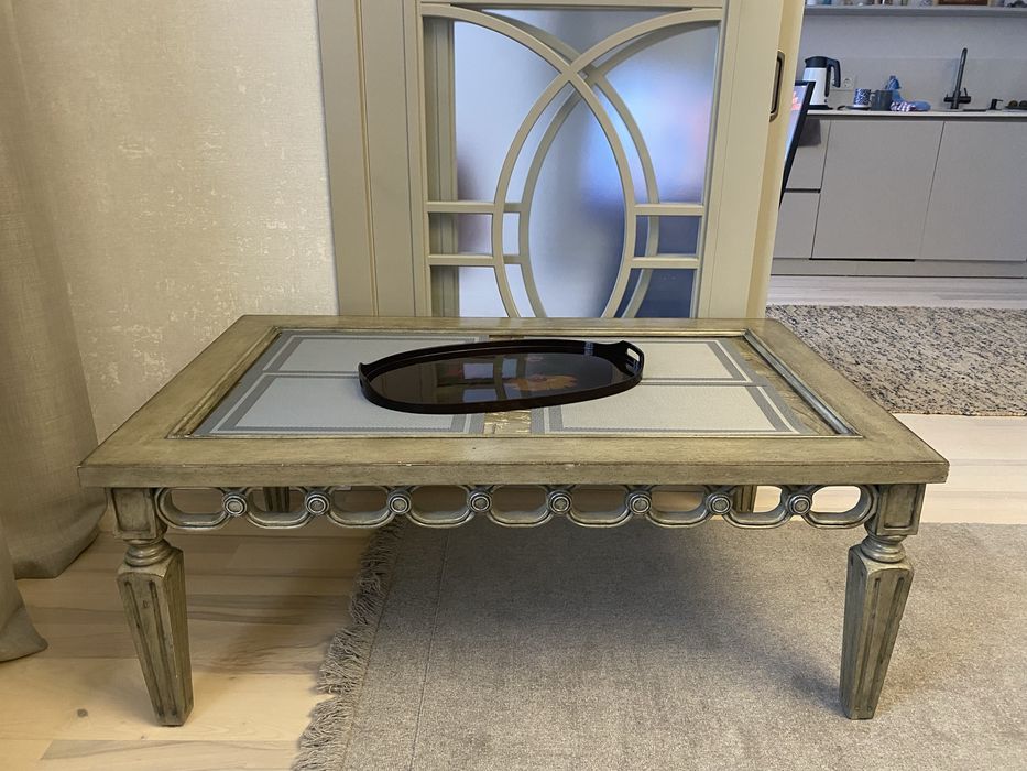 Продам журнальный столик