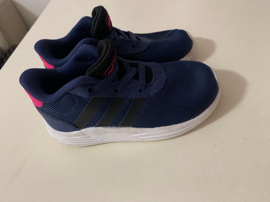 Adidas оригинални детски маратонки