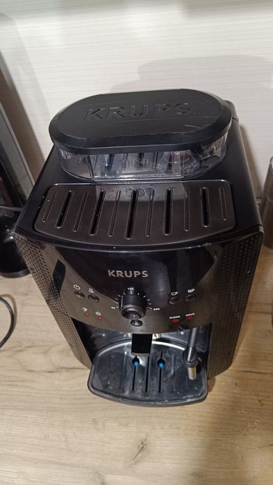KRUPS кафемашина робот