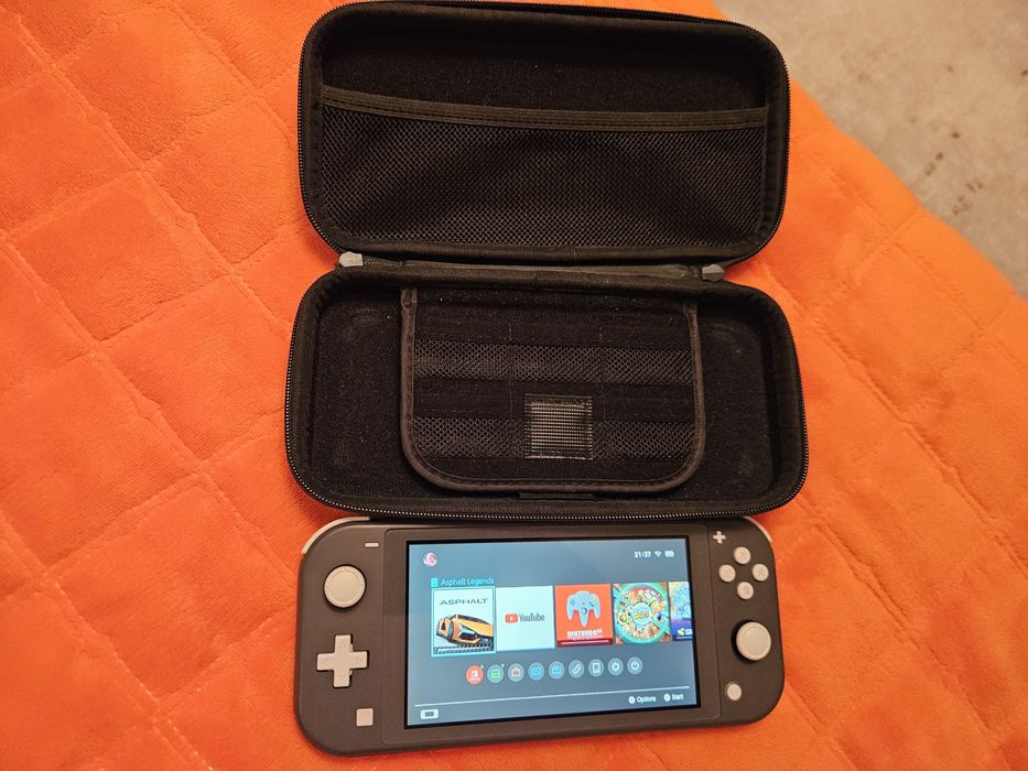 Consolă Nintendo Switch Lite