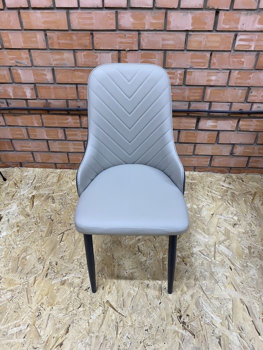 Продам стол со стульями