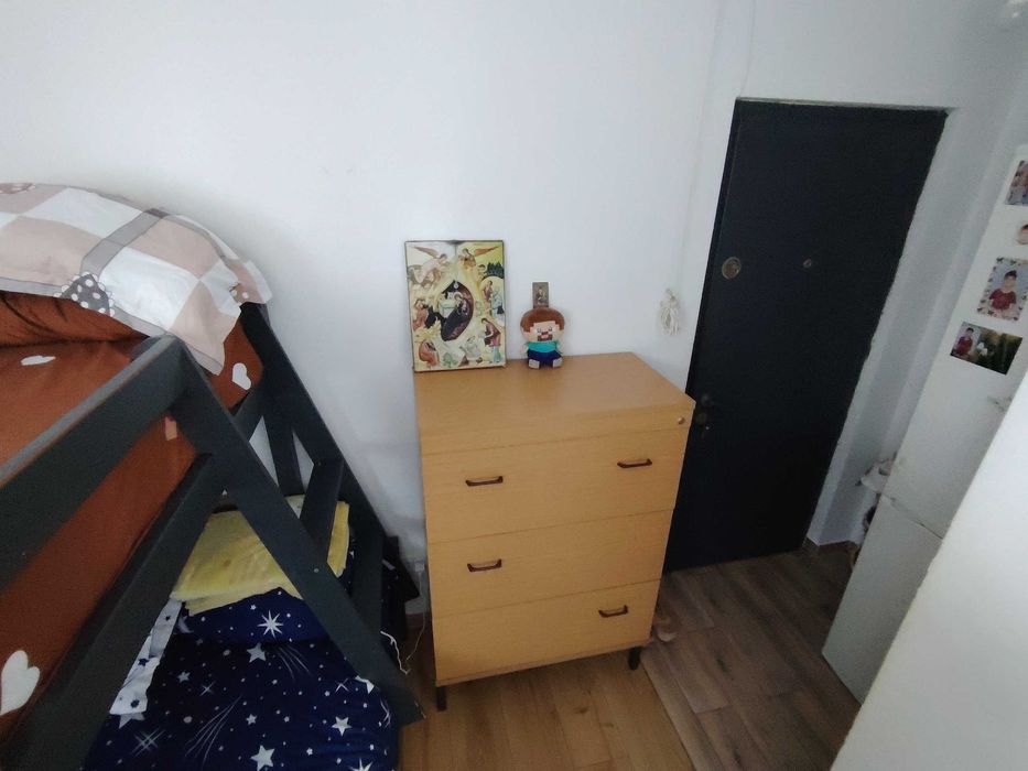 De vanzare garsoniera Iacob Andrei nr 31 et 4 din 4 18 mp renovata recent gaze, centrala, electrica noua, instalatii noi mobila noua si electrocasnice