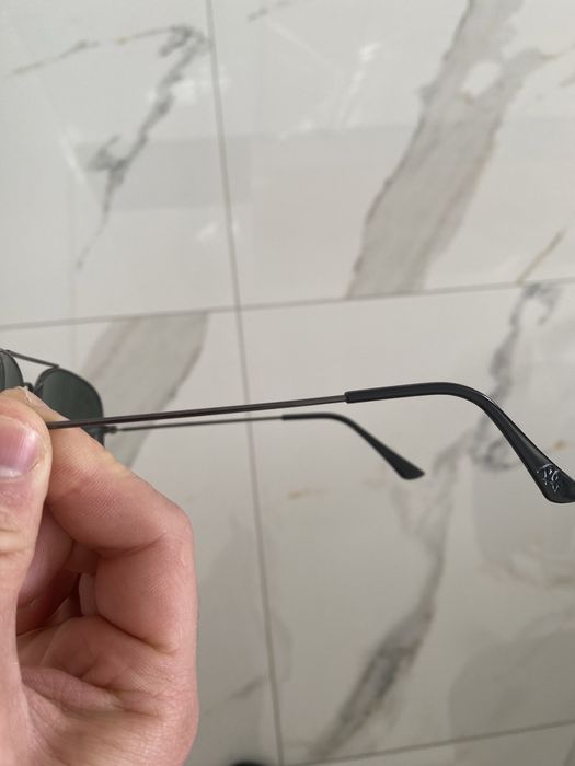 Продавам оригинални очила на RayBan