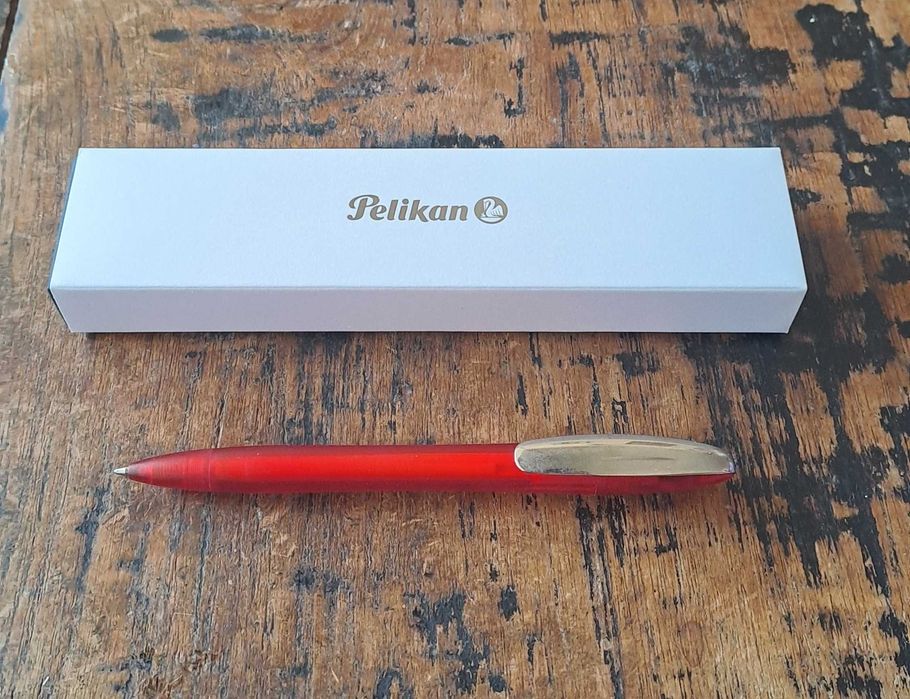 химикалка Pelikan Пеликан с метален клип рядък модел Германия