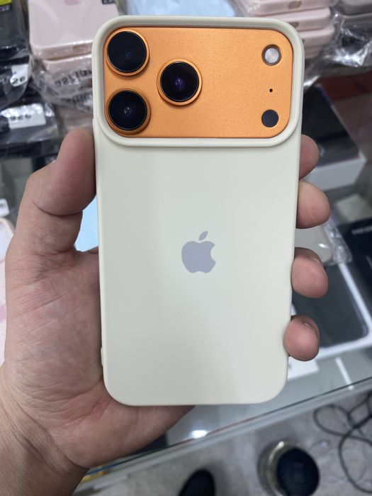 Айфон 17 Про ХР Чехол