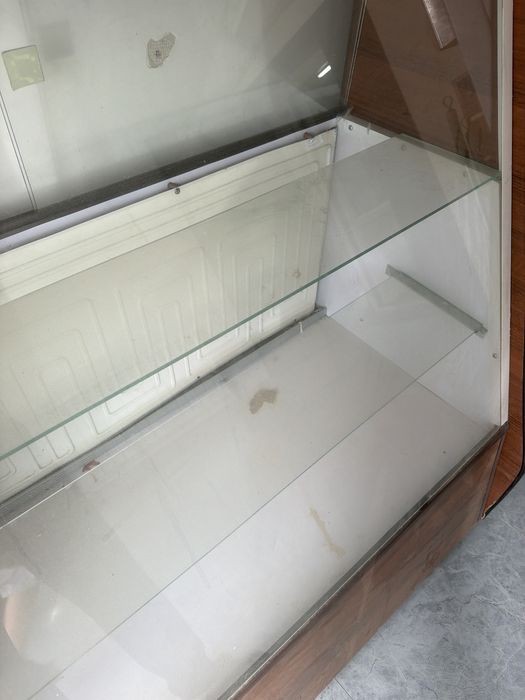 Витринный холодильник