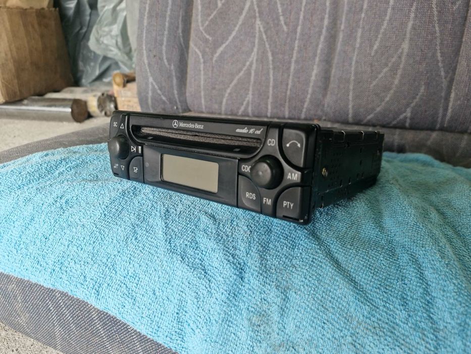 CD Mercedes audio 10