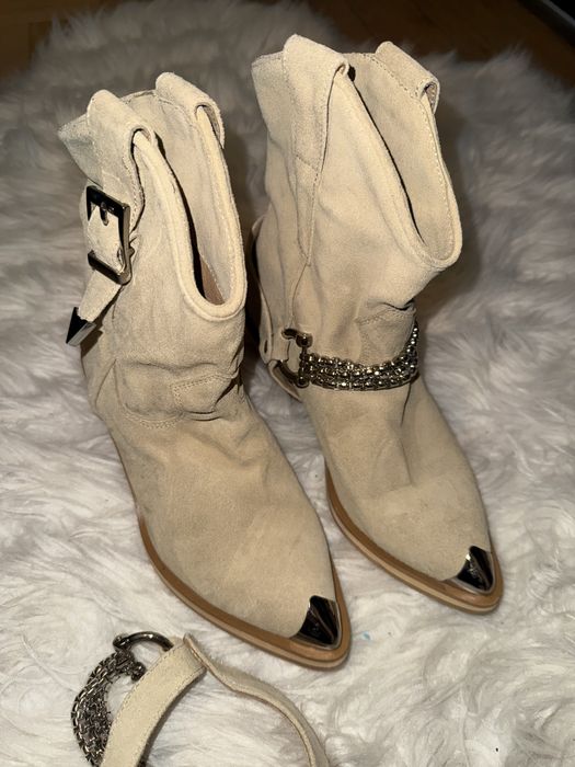 Ciocate piele naturala bej modish lant argintiu detasabil