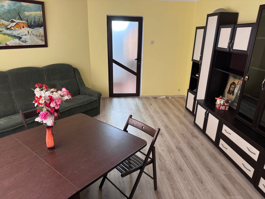 Apartament 2 camere de închiriat