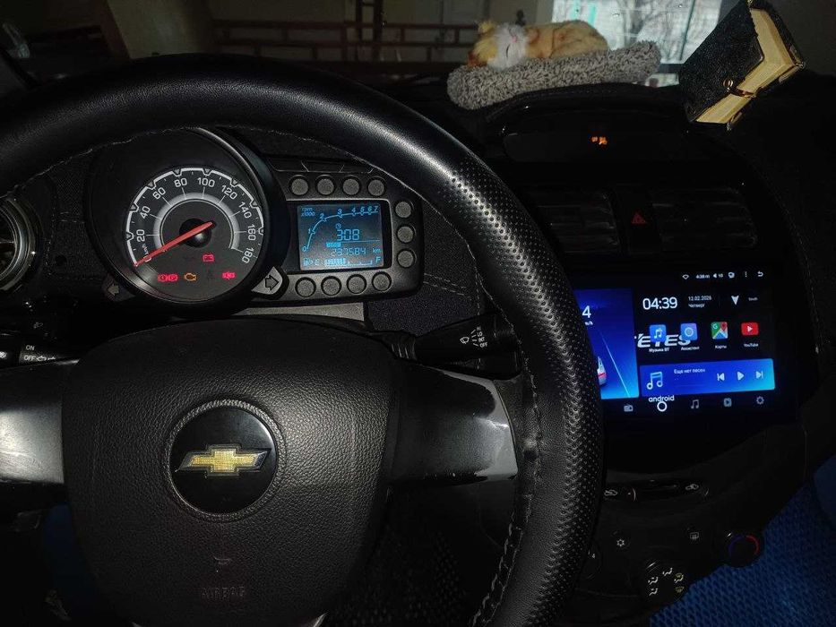 Spark navarotlari bilan faqat benzonda yurgan