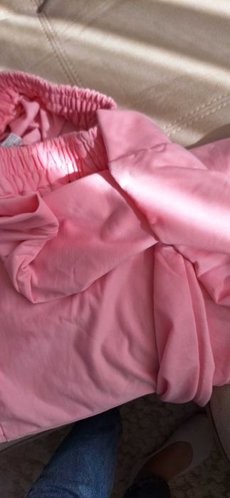 Пролетно/есенен екип. Нов, с етикет. Розов/ barbie. Размер S.