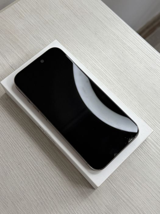 IPhone 15 pro 256гб