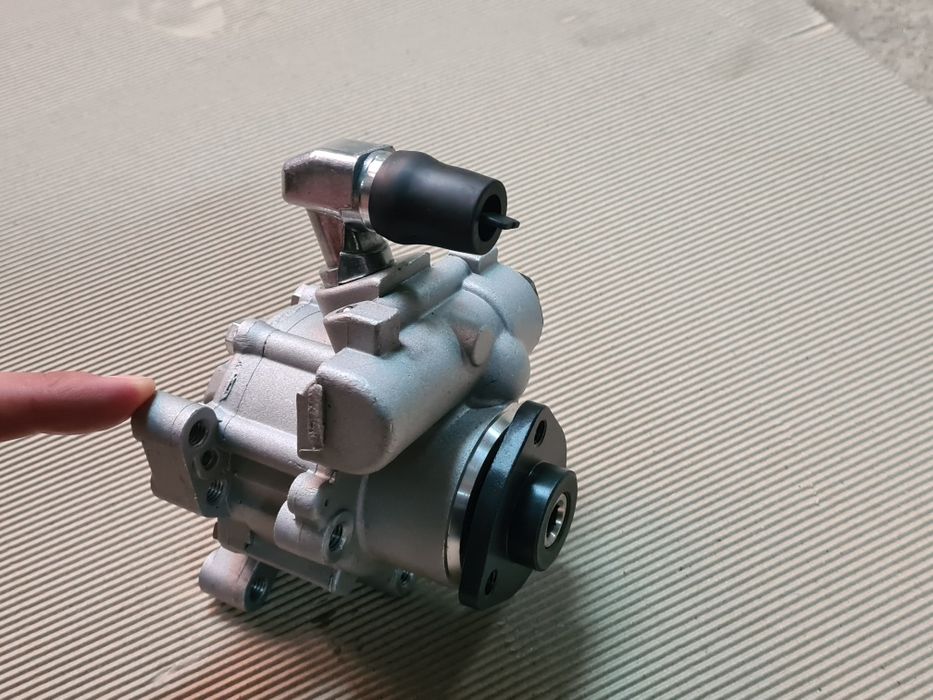 Хидравлична помпа за Мерцедес