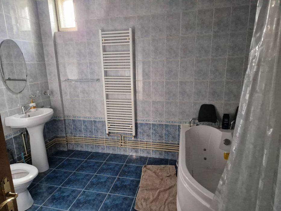 Apartament de inchiriat