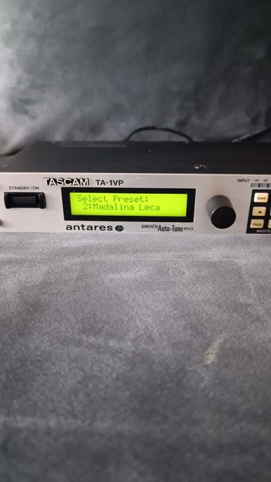 Procesor de voce Tascam TA-1VP