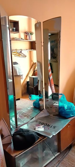 Шифонер антикварный, дерево, трюмо, комод