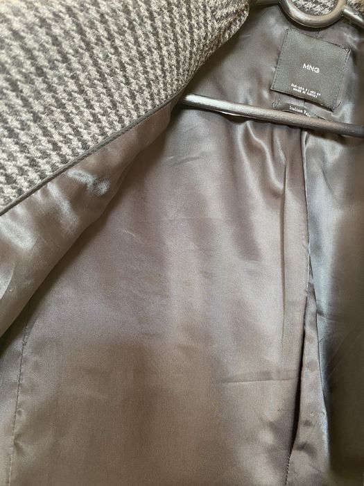 Пиджак MNG (Mango), размер S — стильный, плотный