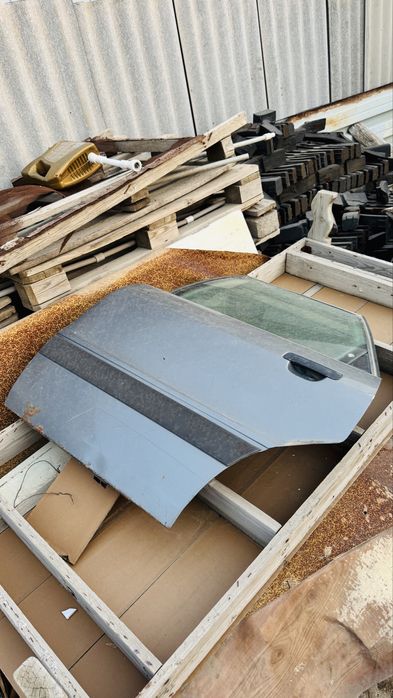 Дверь на ауди 80 Б3