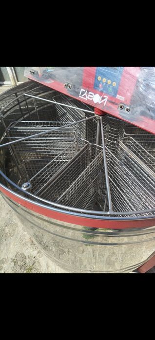 Centrifugă apicolă