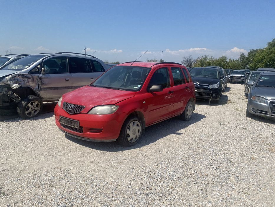 Мазда 2 1.25 на части
